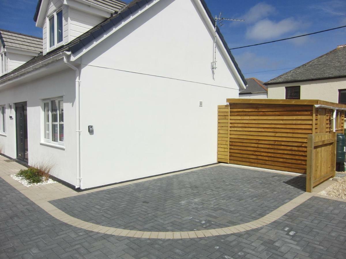 Camana Villa St. Ives Exterior photo